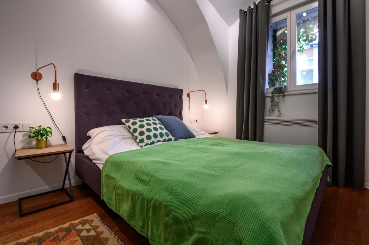 Swanky Old Town Apartment زغرب المظهر الخارجي الصورة
