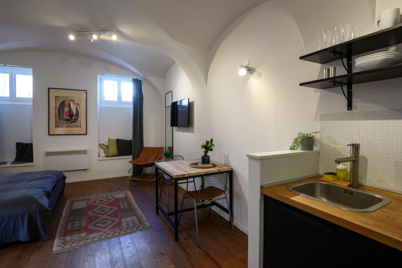 Swanky Old Town Apartment زغرب المظهر الخارجي الصورة