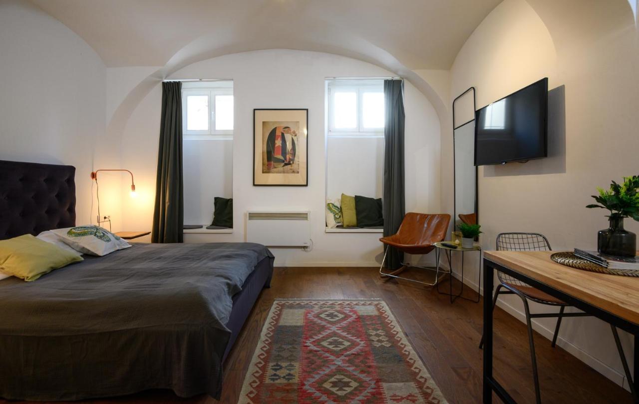 Swanky Old Town Apartment زغرب المظهر الخارجي الصورة