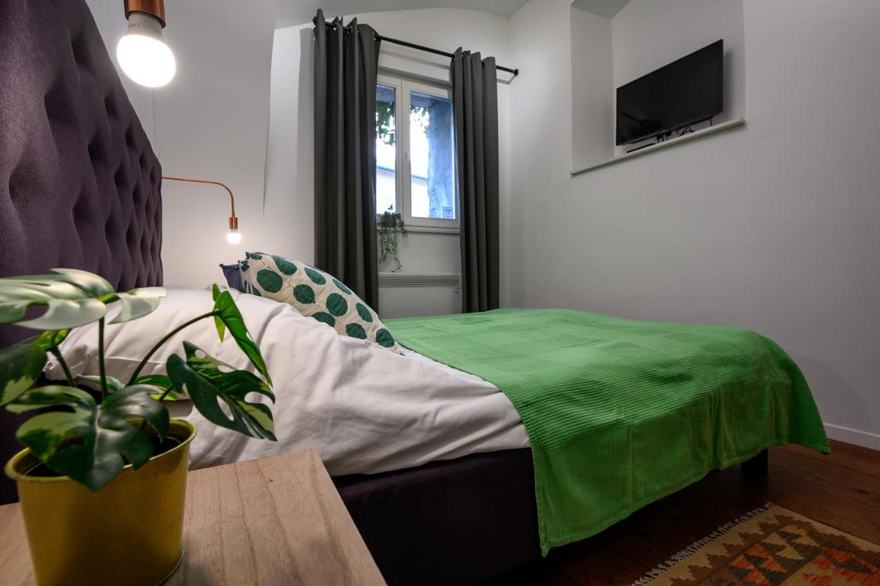 Swanky Old Town Apartment زغرب المظهر الخارجي الصورة