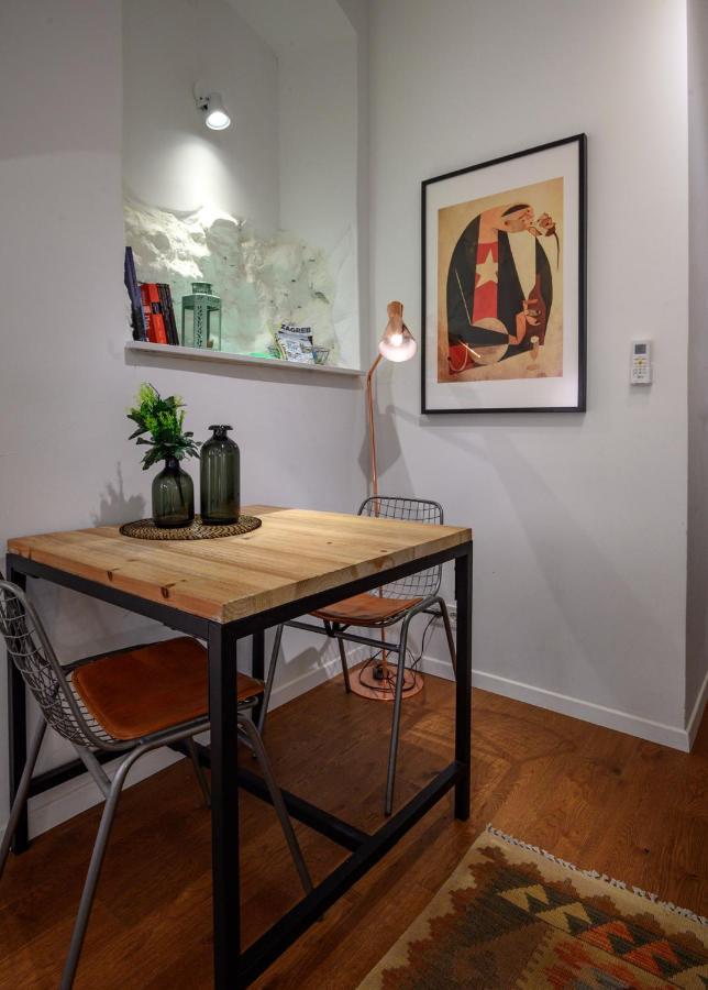Swanky Old Town Apartment زغرب المظهر الخارجي الصورة